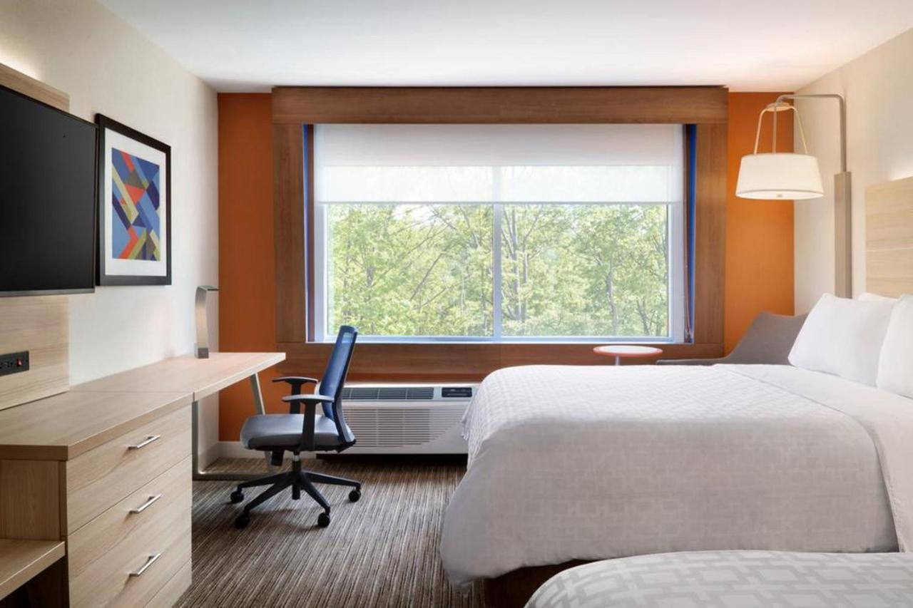 Express & - I-70 By Ihg Goodland
