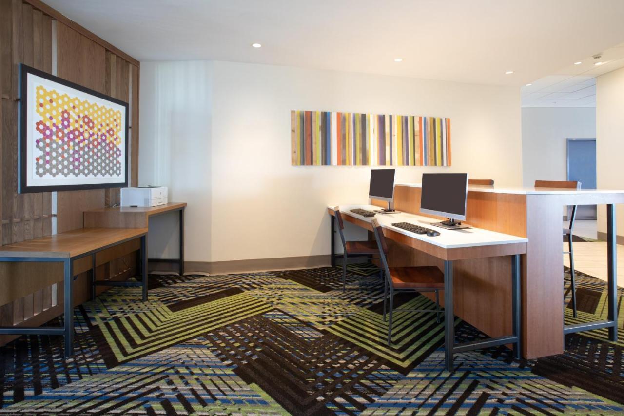 Express & - I-70 By Ihg 3*